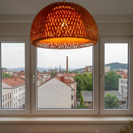 Elegant Tour As Studio Gilly With Open Views And A Balcony In The Center Laibach Exterior foto
